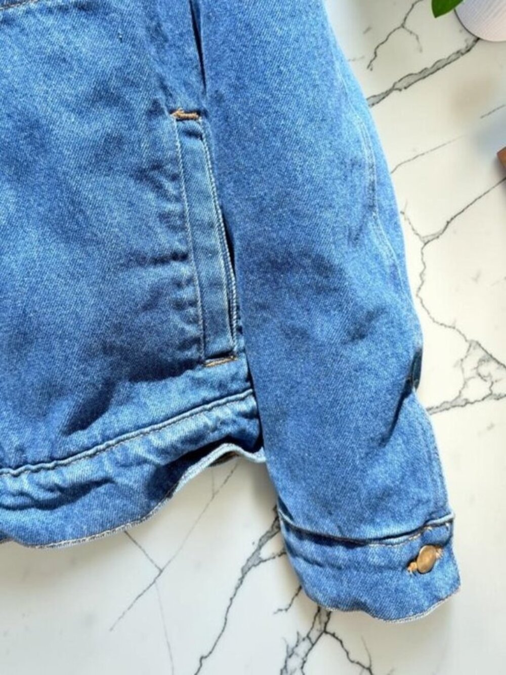 American Apparel Women's XS/S Oversized Sherpa Lined Jean Jacket Men's XS - Picture 9 of 10